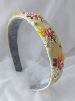 Embroidered soft hair band made with organic cotton and covered with soft fabric for that comfort for your little princess!