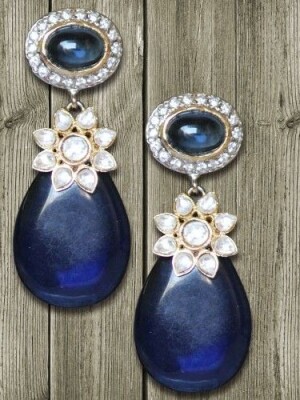 Elegant Blue Kundan Blossom Fashion Earrings