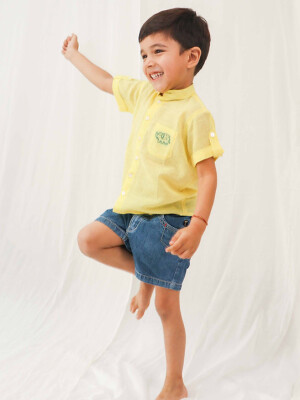 Bright yellow 100% cotton shirt for boys