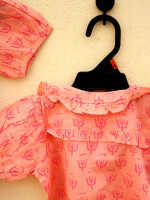 Soft pink 100% cotton peter pan collar top