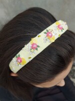 Embroidered soft hair band made with organic cotton and covered with soft fabric for that comfort for your little princess!