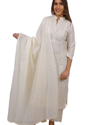 Off white schiffili embroidered cotton kurta, Trending Embroidered Kurta