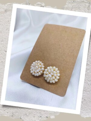 Beautiful rice pearl studs