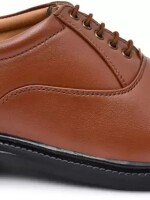 Comfortable Lightweight Premium Outdoor Oxford For Men  (Brown)