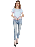 100% cotton,Sky blue solid knitted rib t-shirt, has a round neck, contrast in color overlocking lines at the front and back, short sleeves.