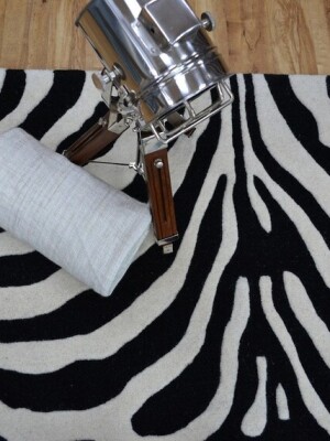 Hand Tufted Zebra Rug Irregular 100% Wool Area Rug For Bedroom Aesthetic Minimalist Tufted Rug Personalized Gift Rug