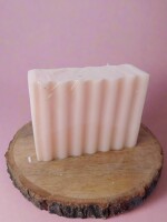 Sobek naturals Berry Blush Shea Butter & Goat Milk Soap 100 g