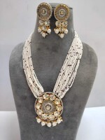 Pearls haram moti haar with kundan pendant