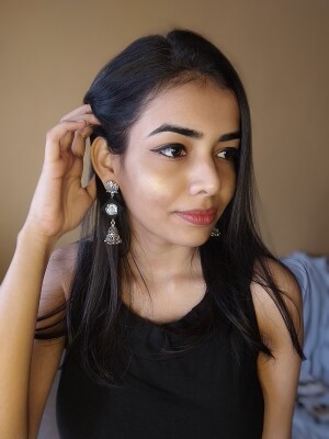 Rainvas Black and silver mirror everyday earrings