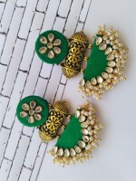 Rainvas Green kundan semi circle earrings