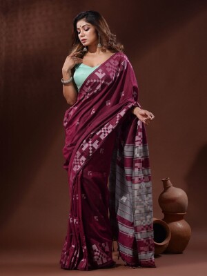 Geometric Border Pure cotton Handloom saree