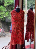 Exquisite Kashmiri Embroidery Georgette Kurta – A Timeless Beauty