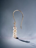 Latest elegant pearl dangle earrings