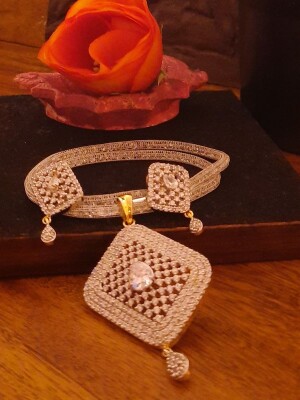 Geometric sparkle diamond squares pendant set