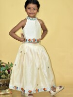 Handpainted Kids Chanderi Crop Top & Lehenga Set – Handpainted Madhubani Design