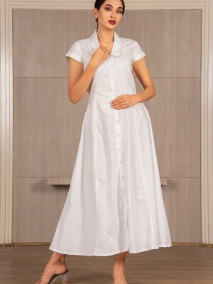 BUTTON DOWN MINI- DOT DRESS , MATERIAL FABRIC : cotton , COLOUR : white ,  classy and  elegant