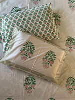 Peacoy ,King size, Elegant Hand Block Printed ,Pure Cotton,Green and pink flowers printed bed sheet