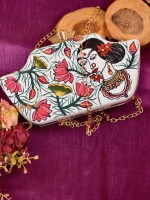 Splendor beautiful hand painted clutch bag (box) for women