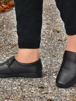 Lightweight| Comfort| Outdoor| Synthetic Leather| Formal Shoes| Slip On For Men  (Black)