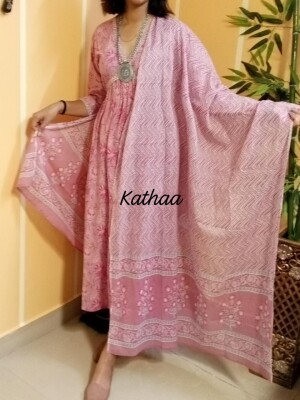 Pure cotton onion pink colored kurta pant dupatta set in Alia cut. Embroidered gota patti Detailing on the neck and sleeves .