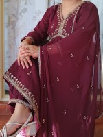 Festive kurta pant dupatta set in alia+nyra cut pattern, Pocket pants, Elegant embroidery, Embroidered and laced dupatta