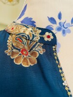 Blue Collar Set--a stylish and versatile ensemble featuring a distinct blue collar design.&nbsp;