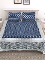 Geometric  Printed Cotton Double Bed Bedsheet, Size 90*108,1 Bedsheet 2 Pillow Covers