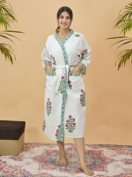 Floral printed classic fit tie belt with patch pockets bathrobe for women