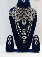 Kiara advani luxurious heavy choker wedding set